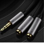 UGREEN Stereo Splitter Cable 