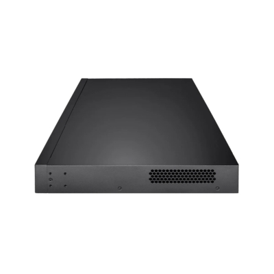 GNT enterprise-grade manageable gigabit switch in sleek black design